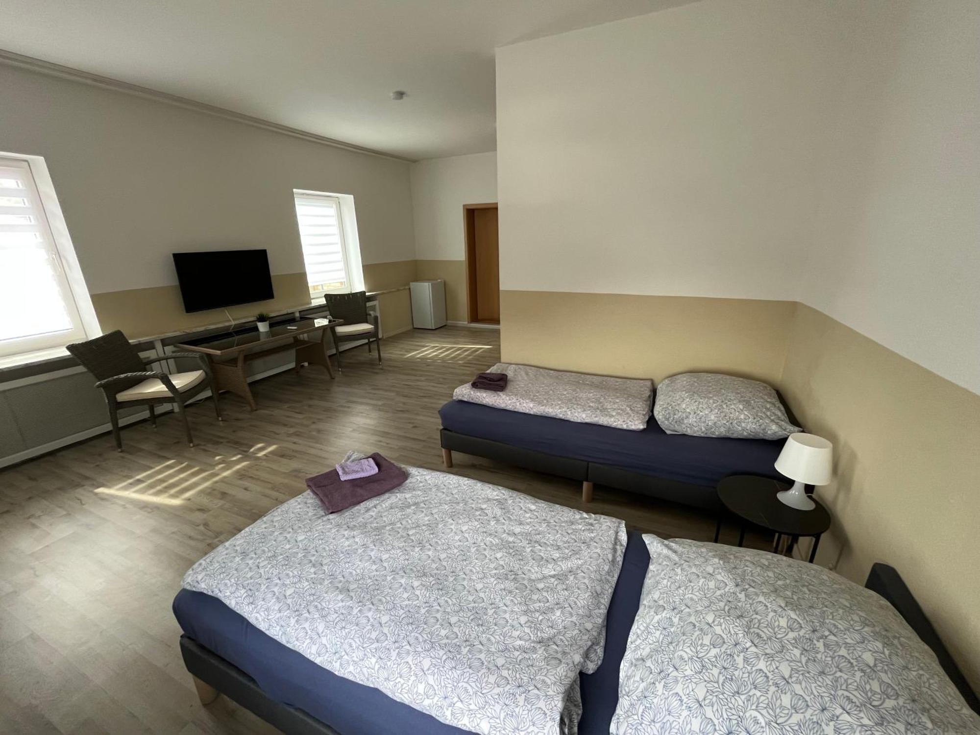 Doppelzimmer Mit Bad- Fernseher Meine Kültér fotó